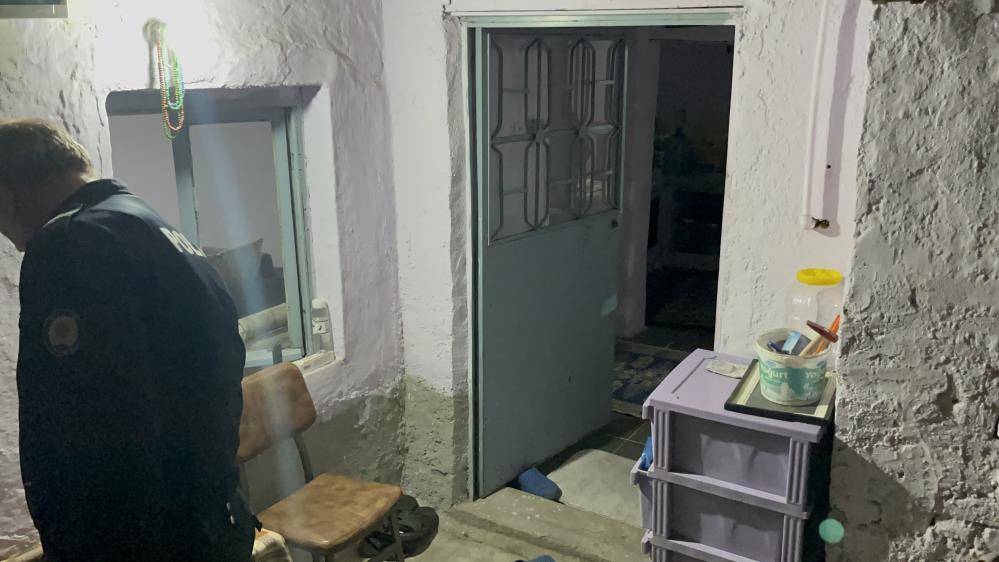 Yaşlı çiftin yaşadığı evden ölüm sızdı 7