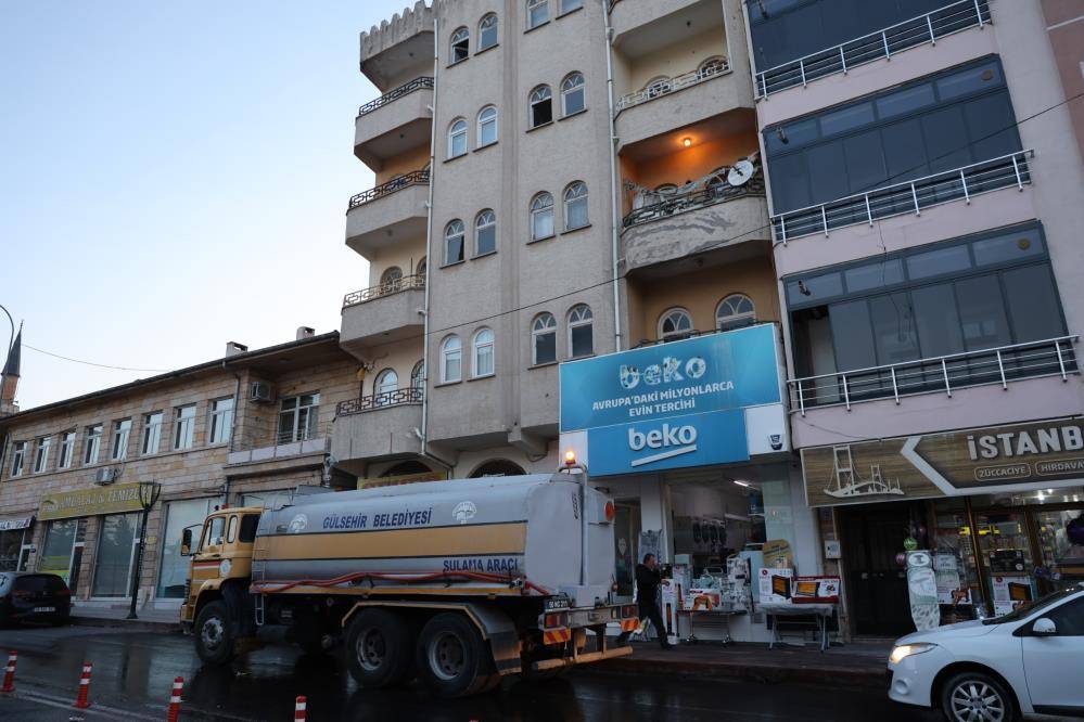 Akıllara durgunluk veren olay! 1 ay annesinin cesediyle yaşadı 4