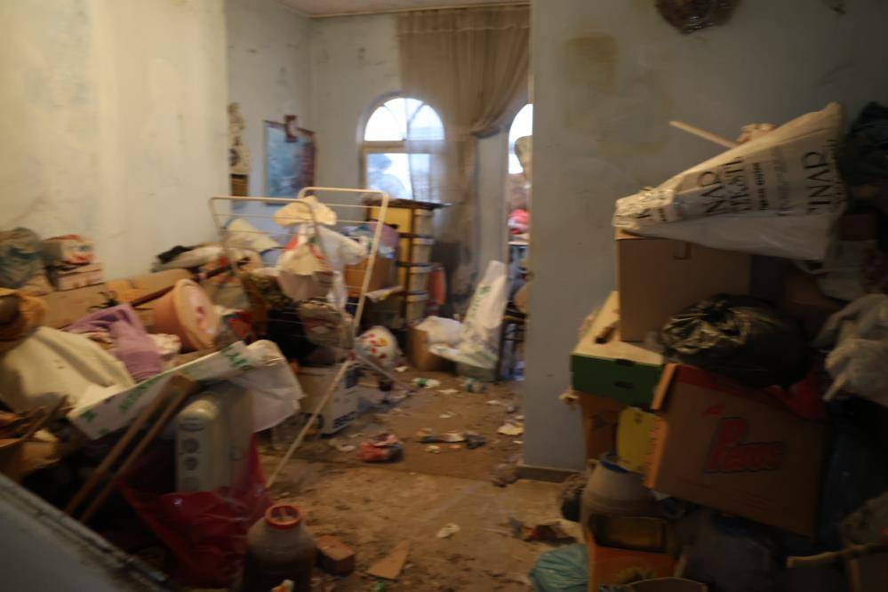 Akıllara durgunluk veren olay! 1 ay annesinin cesediyle yaşadı 6