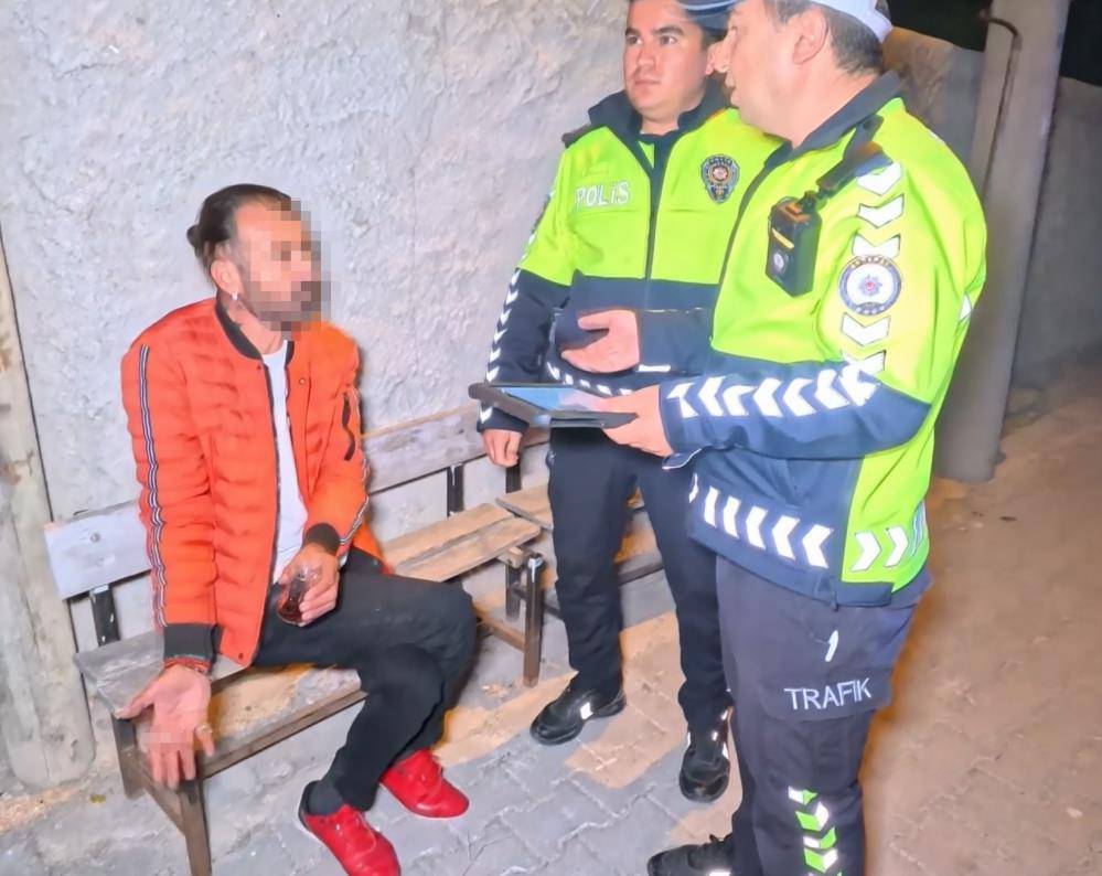 Trafik canavarı Konya yolunda! Yasal sınırın 8 katı alkollü çıktı 6