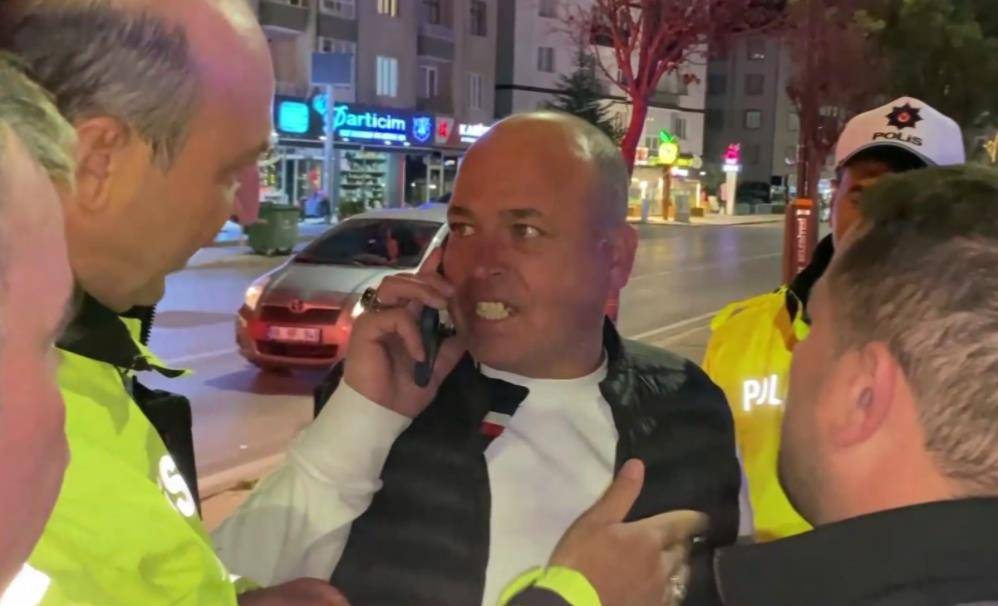 Alkollü sürücü ve yakınlarından trafik polislerine yumruklu saldırı 14