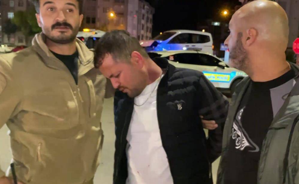 Alkollü sürücü ve yakınlarından trafik polislerine yumruklu saldırı 4