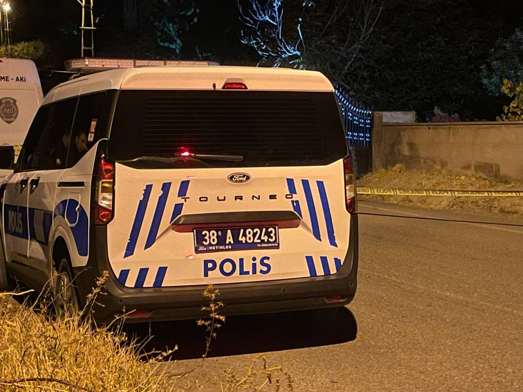 Cami çıkışı karı kocayı öldüren katili at izi ele verdi 2