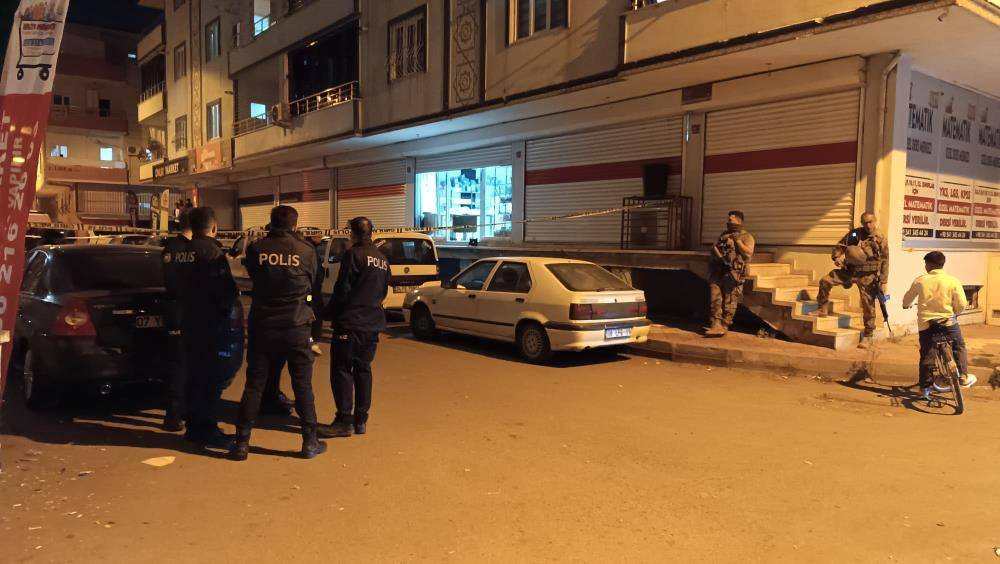 Alacak kavgasında silahlar çekildi: 2 ölü, 3 yaralı 5