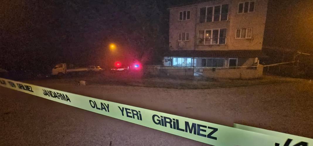 Köyde kanlı gece! Emekli polis kahvehanede 4 kişiyi vurdu, 2’si öldü 10