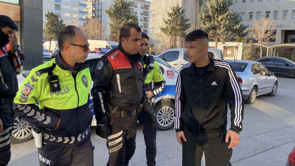 Konya’da jandarmadan kaçtı, Aksaray polisi kahve içerken yakaladı 5