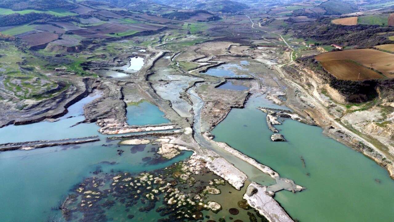 Bir ilimizde daha korkutan görüntü! 20 günlük su kaldı 4