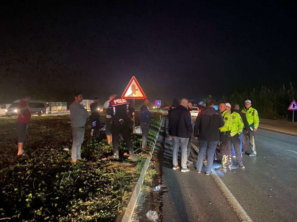 Etkinlikten dönen lise öğrencilerine araç çarptı, biri öldü 8