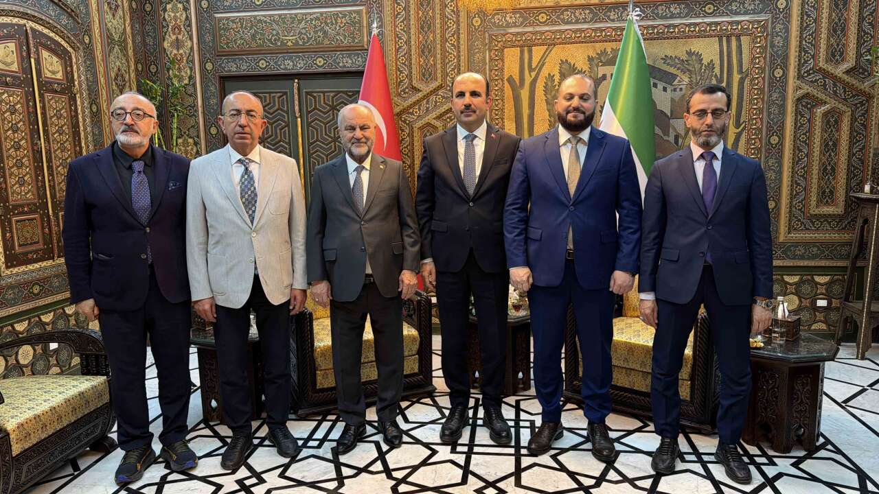 Başkan Altay Şam’da konuştu! “İnşallah 11’incisi Gazze’de, 12’ncisi Kudüs’te olsun” 9