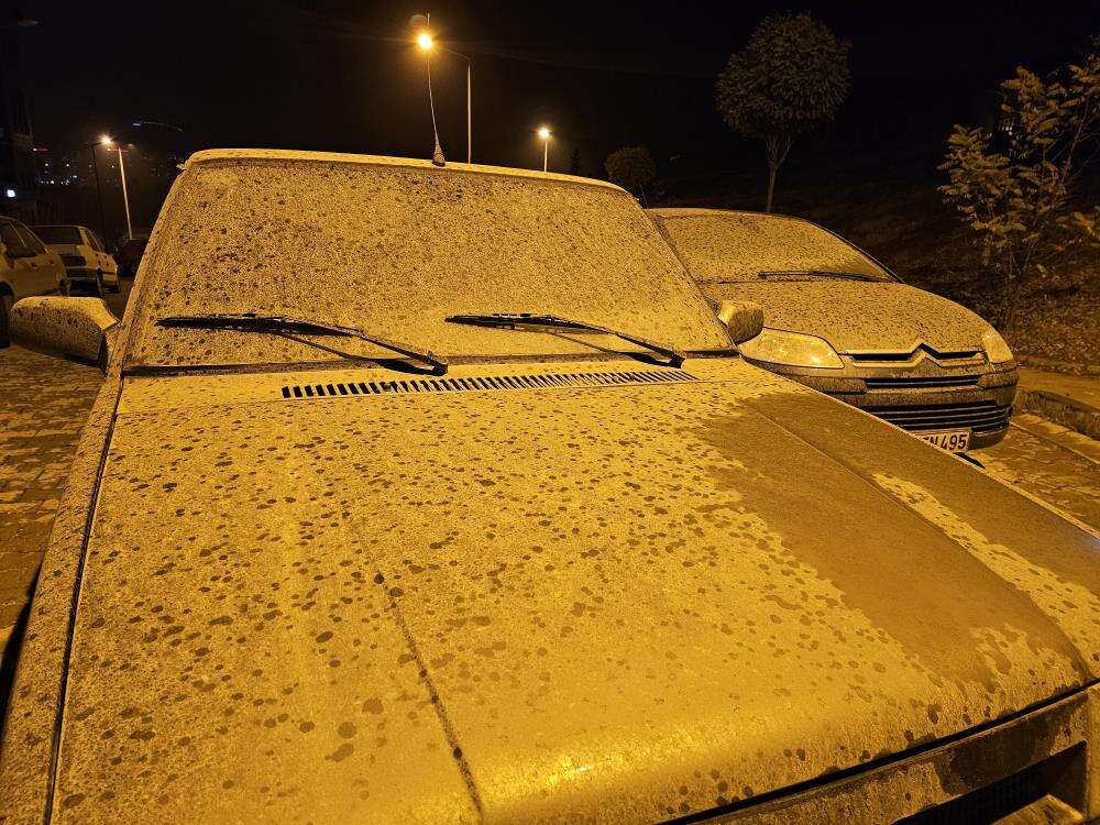 Şehrin üzerine çamur yağdı 7