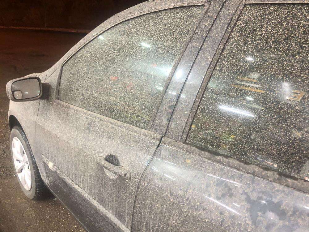 Şehrin üzerine çamur yağdı 2