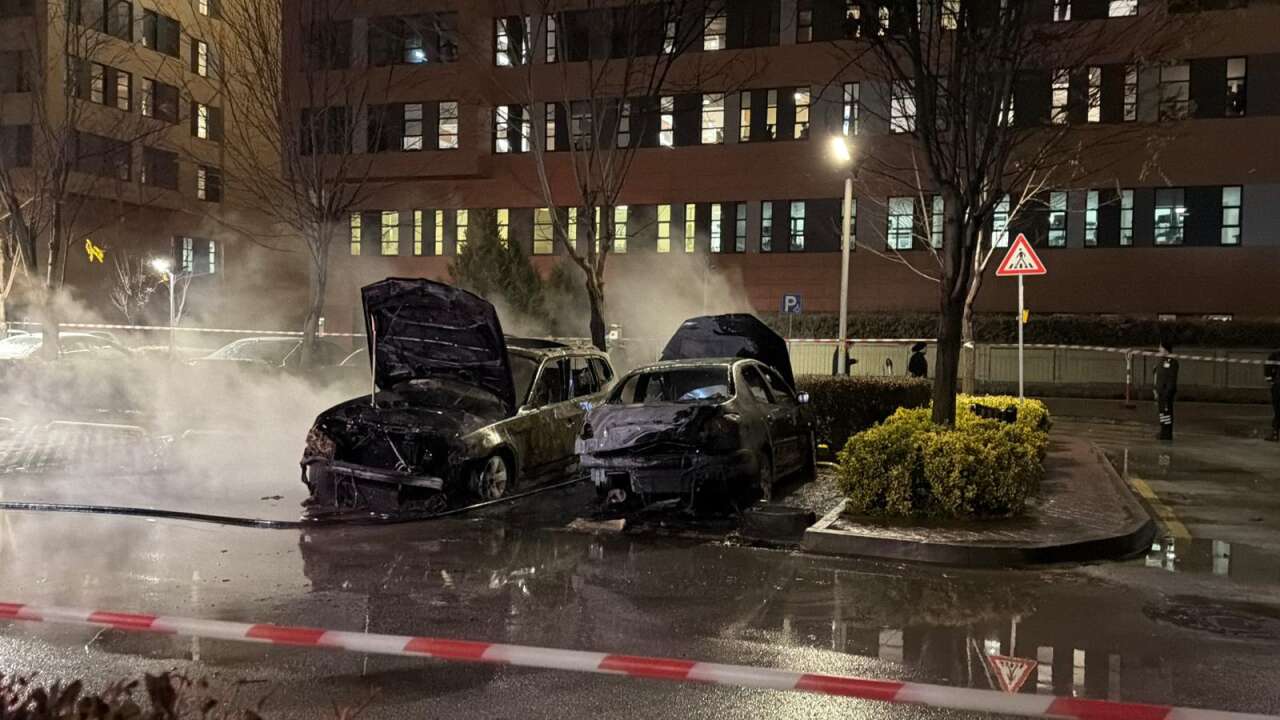 Şehir hastanesi otoparkında yangın paniği 1