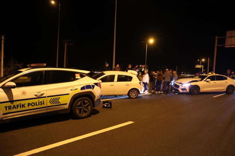 Kırmızı ışığı görmezden geldi, kaza kaçınılmaz oldu 4