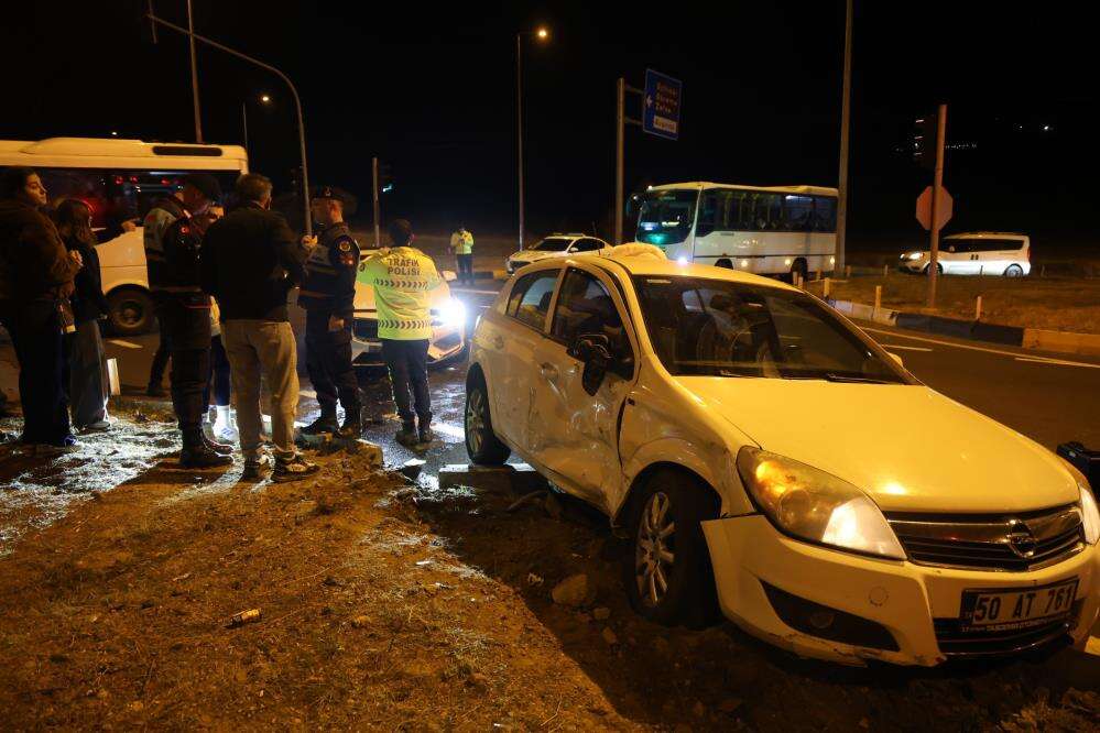 Kırmızı ışığı görmezden geldi, kaza kaçınılmaz oldu 3