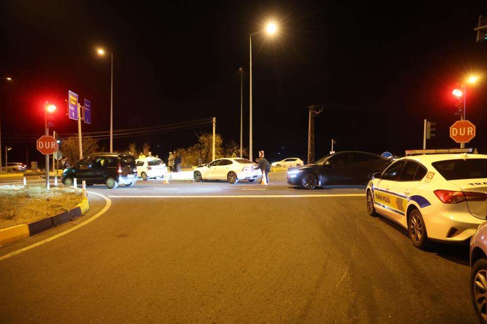 Kırmızı ışığı görmezden geldi, kaza kaçınılmaz oldu 2