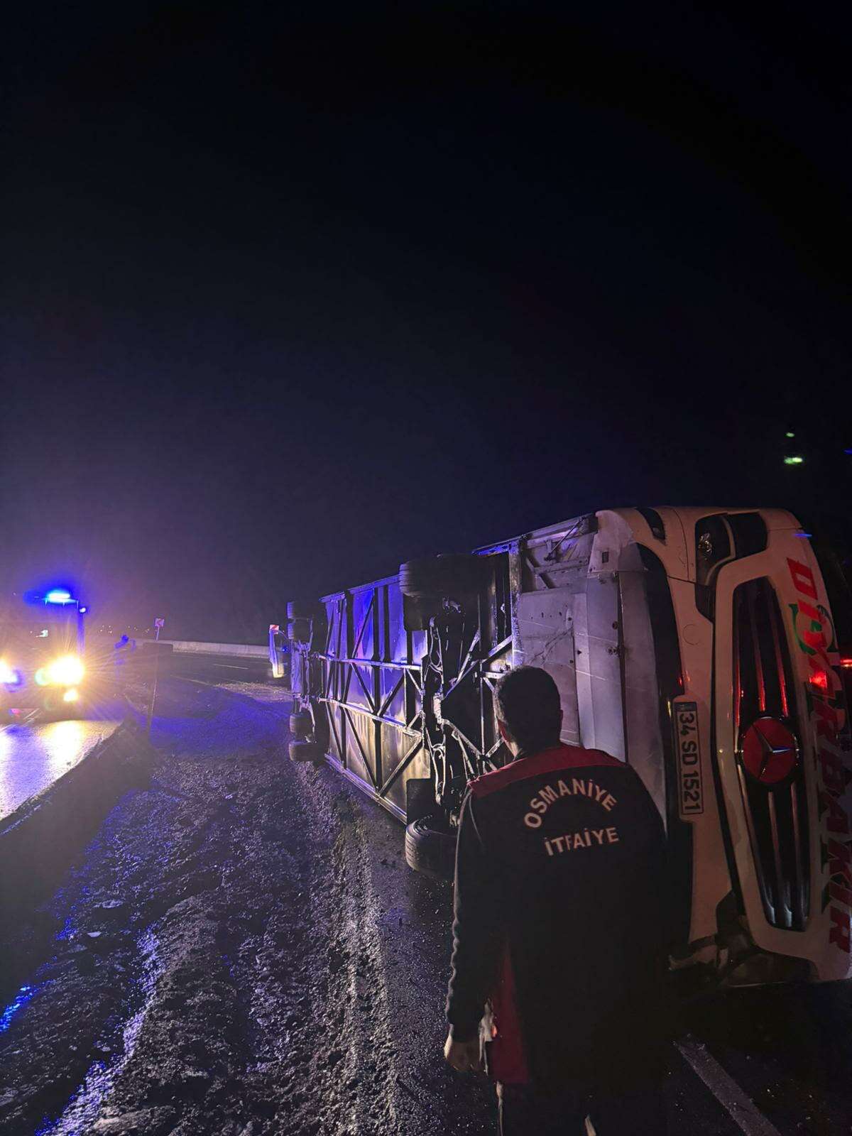 Dün 7 kişinin öldüğü şehirde yine otobüs kazası yaşandı 3