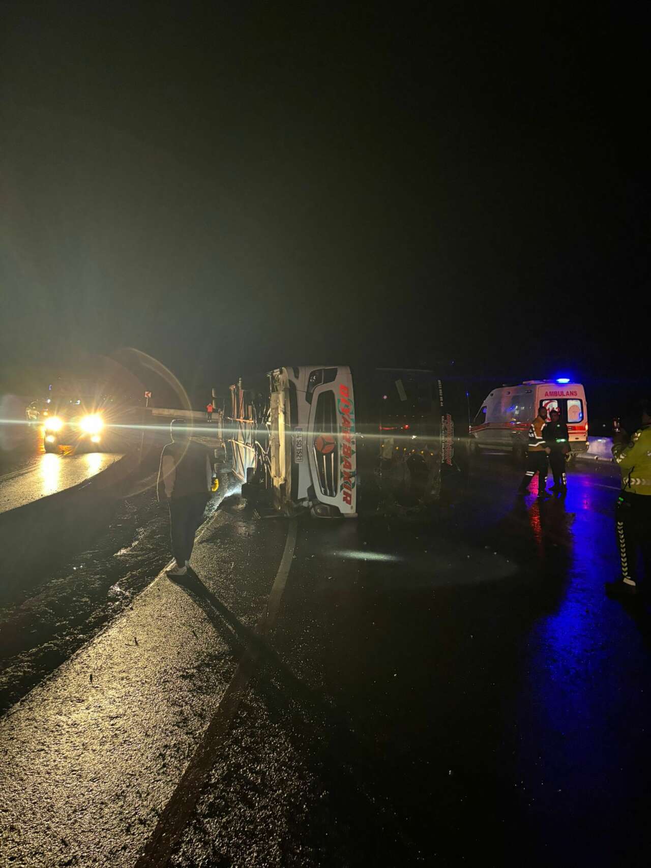 Dün 7 kişinin öldüğü şehirde yine otobüs kazası yaşandı 1