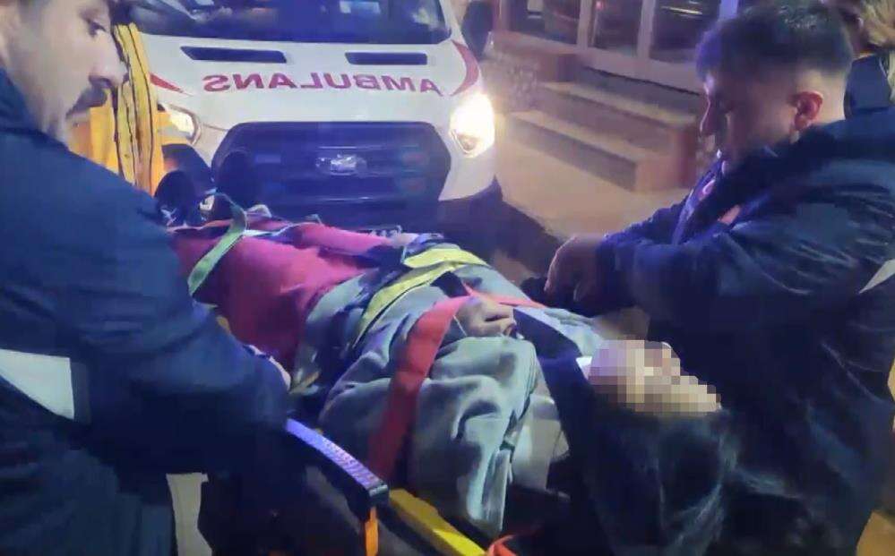 Balkon faciası! 14 yaşındaki kız, 2. katın balkonuna düştü 4