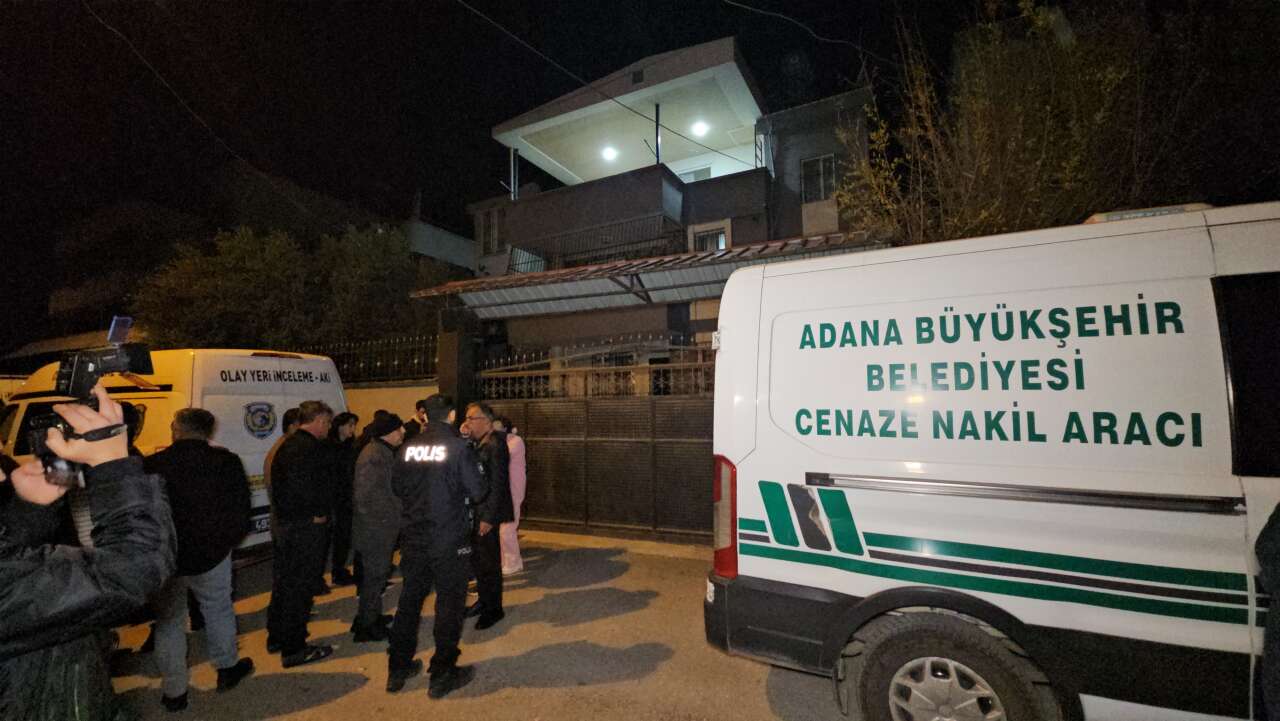 Baba cinneti! Biri engelli 2 çocuğunu öldürüp canına kıydı 1