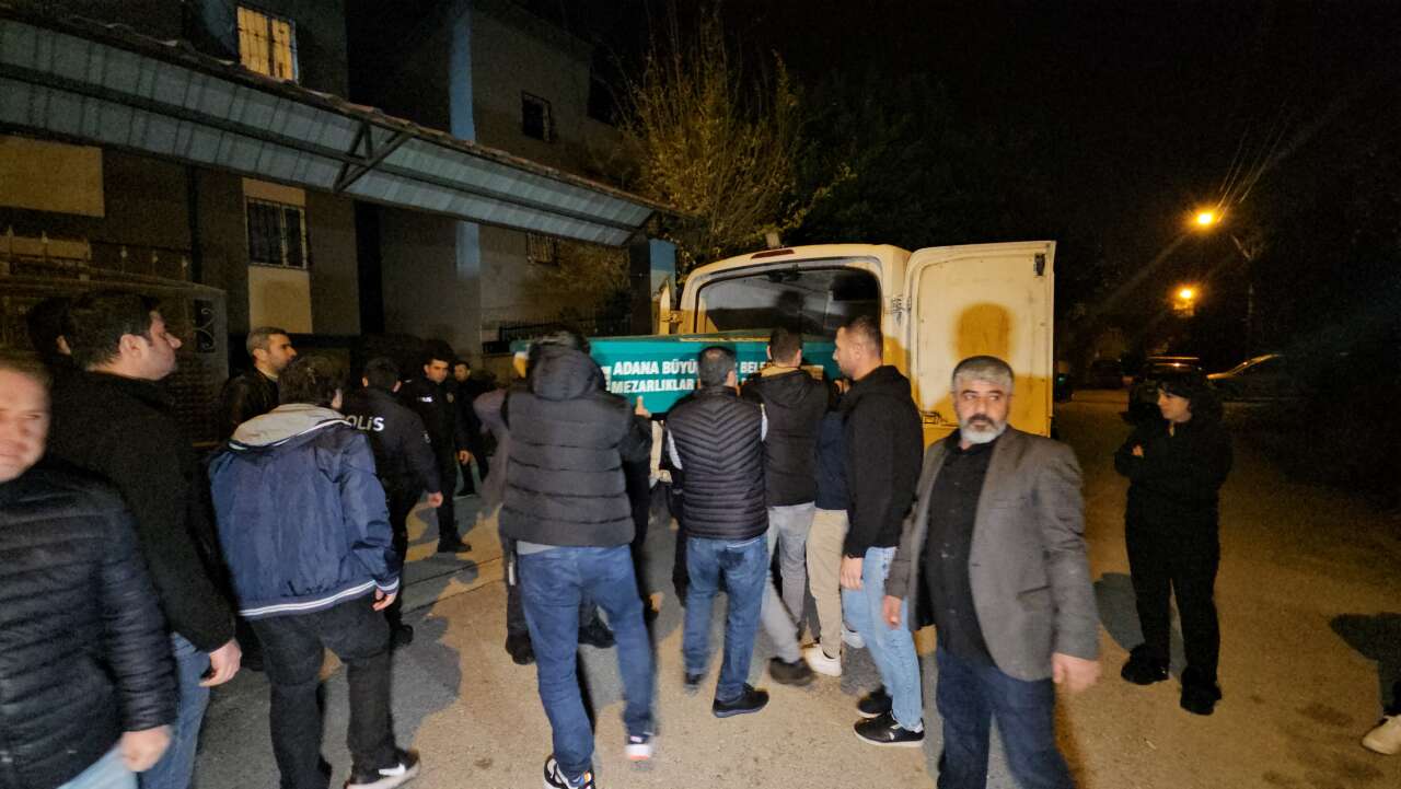 Baba cinneti! Biri engelli 2 çocuğunu öldürüp canına kıydı 6