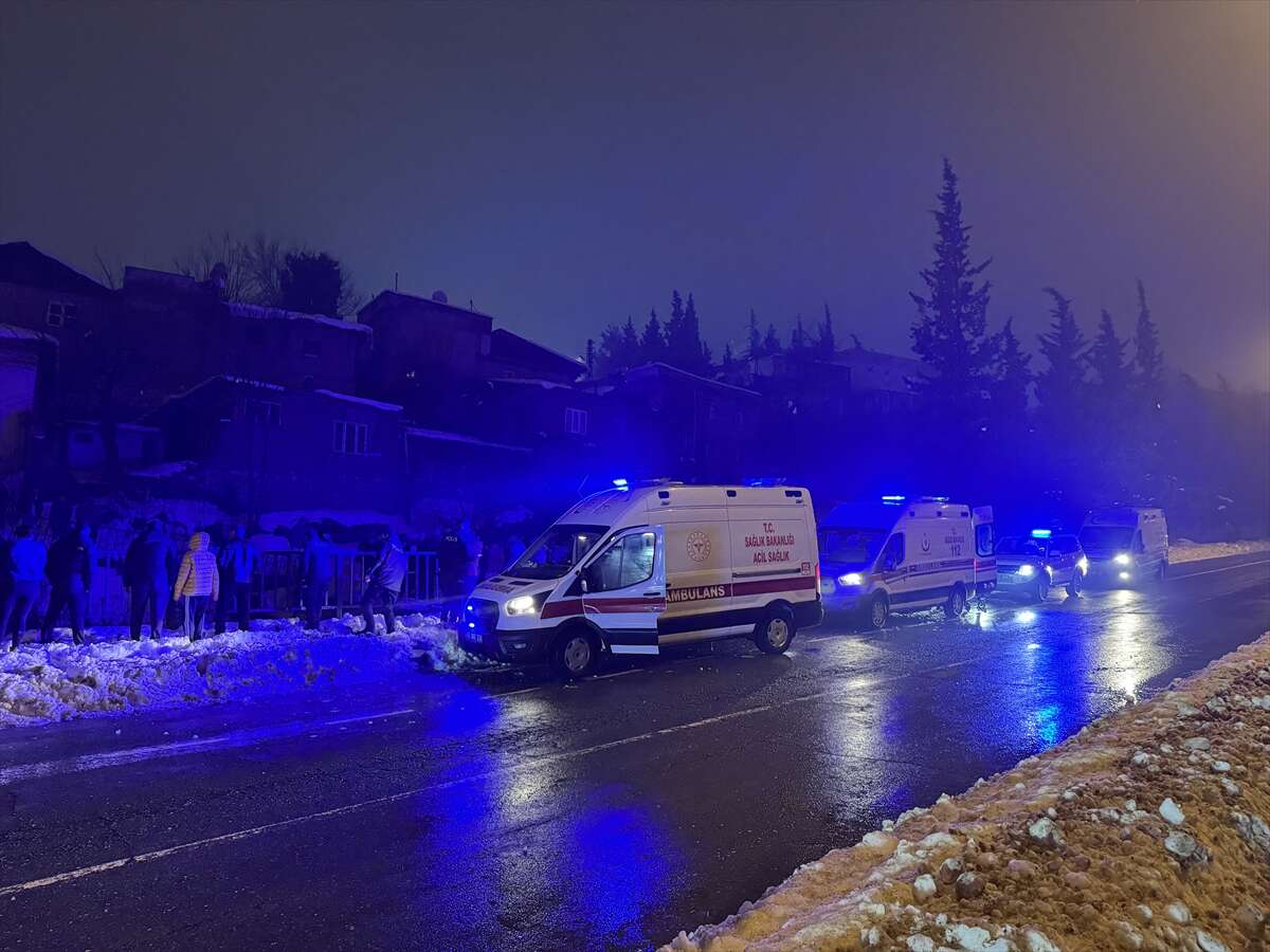 Otomobil köprüden uçtu! Ekipler içindeki 5 kişi için seferber oldu 4