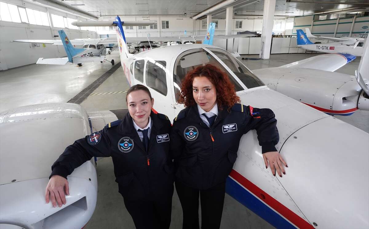 Gökyüzünde kadınların imzası! THK Üniversitesinde yetişiyorlar 12