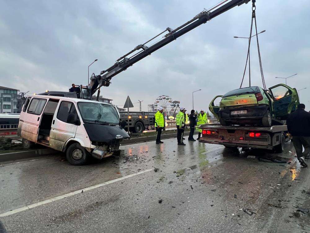 Kazada ağır yaralanan öğretmen Hasan Çakır’dan acı haber 1