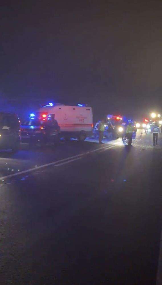 Mardin Midyat’ta feci kaza! 3 kişi hayatını kaybetti, 2 yaralı var 15