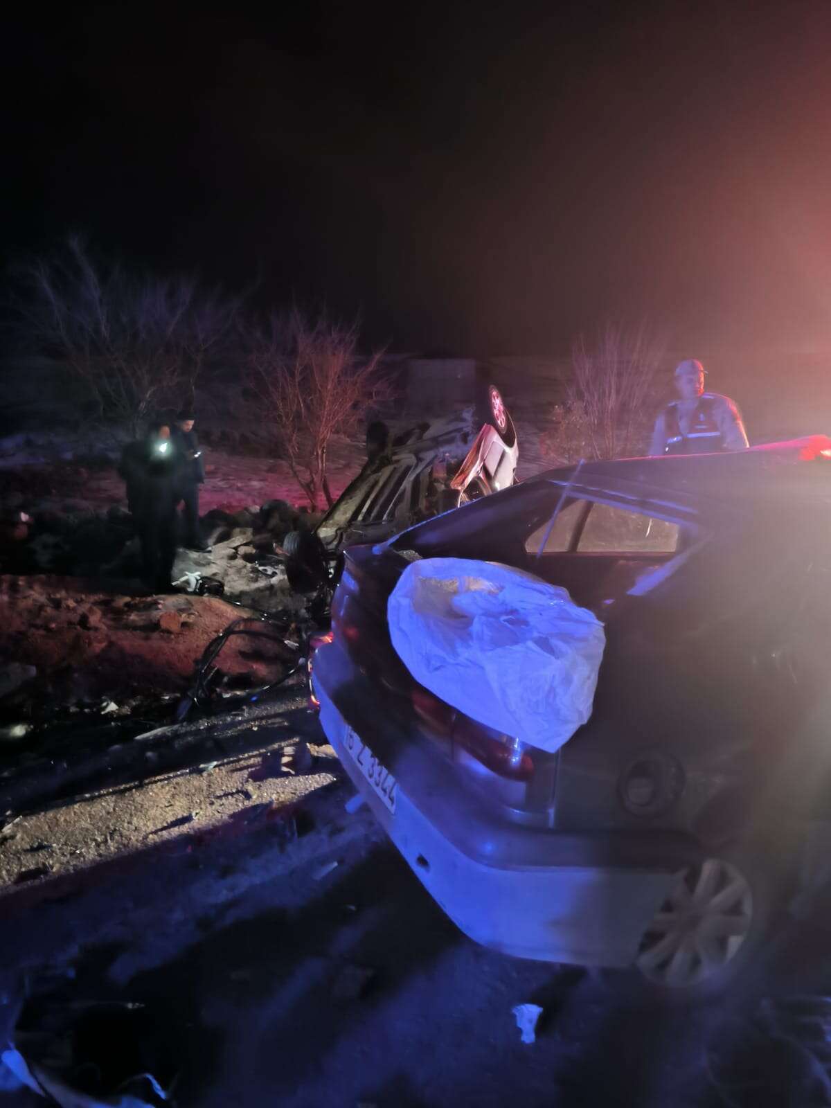 Mardin Midyat’ta feci kaza! 3 kişi hayatını kaybetti, 2 yaralı var 13