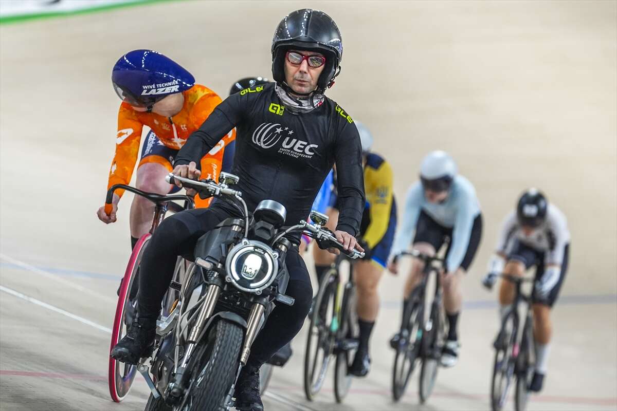 Avrupa’nın en hızlı bisikletçileri Konya Velodromu’nda yarıştı 19