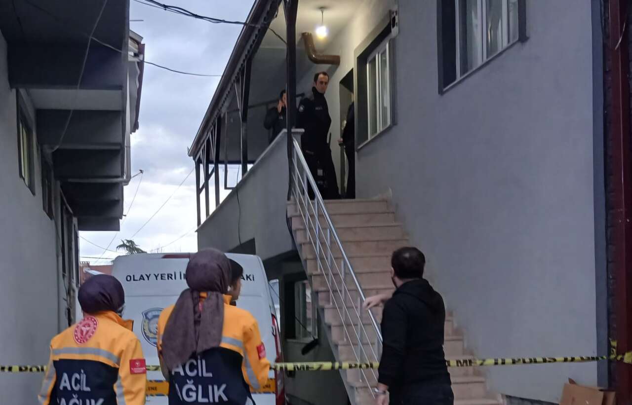 Emekli polis eşini ve MHP ilçe başkanı emlakçıyı öldürdü 2