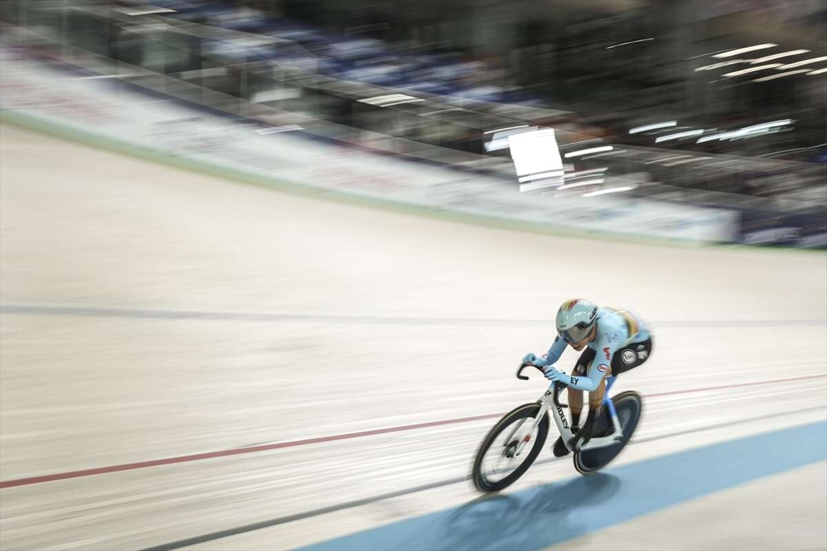 Konya’da pedal çeviren Avrupa’nın iyileri madalyalarını aldı 13