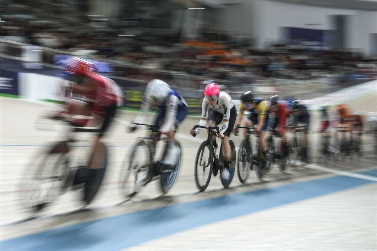 Konya’da pedal çeviren Avrupa’nın iyileri madalyalarını aldı 11