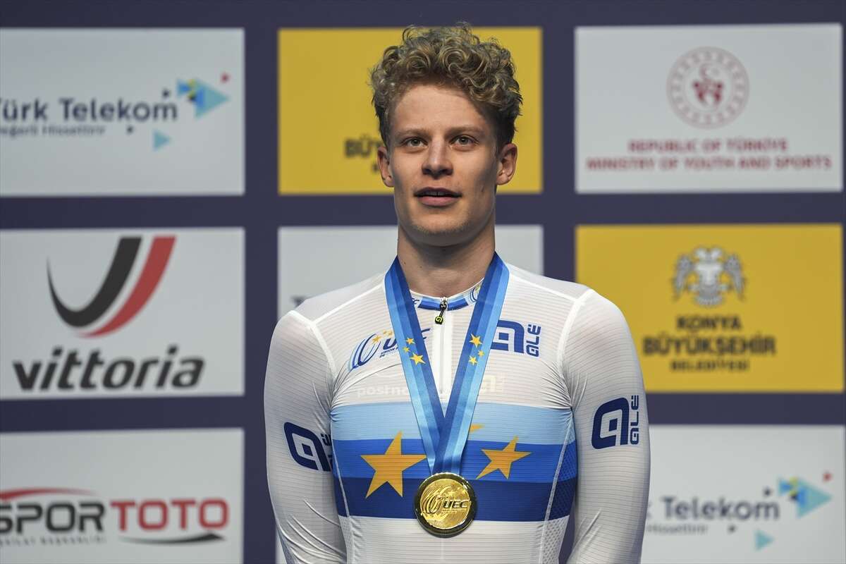 Konya’da pedal çeviren Avrupa’nın iyileri madalyalarını aldı 27