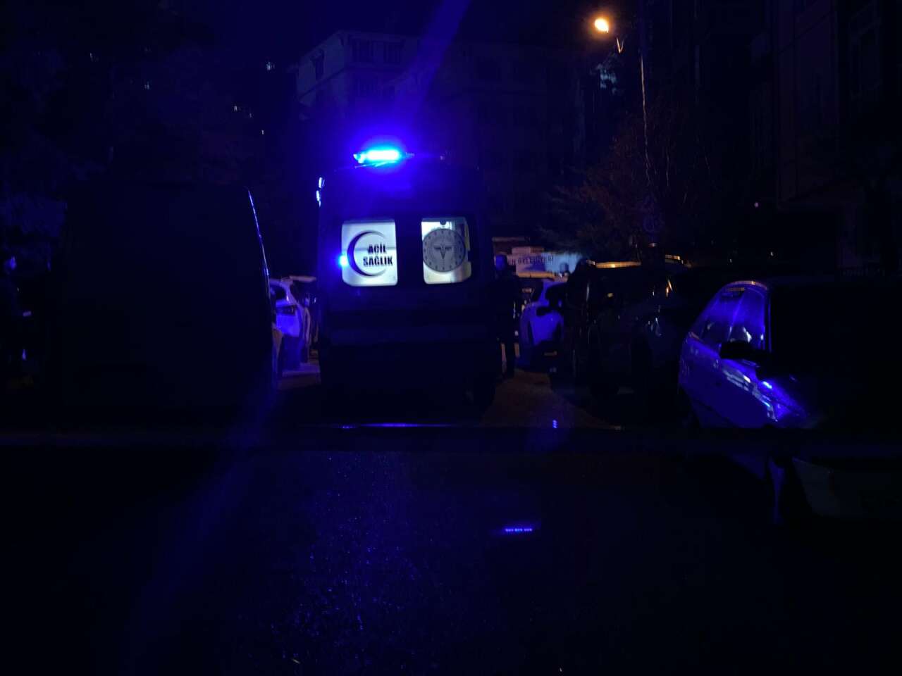 Cezaevinden izinli çıktı; annesi, kızı ve eşini öldürüp canına kıydı 9