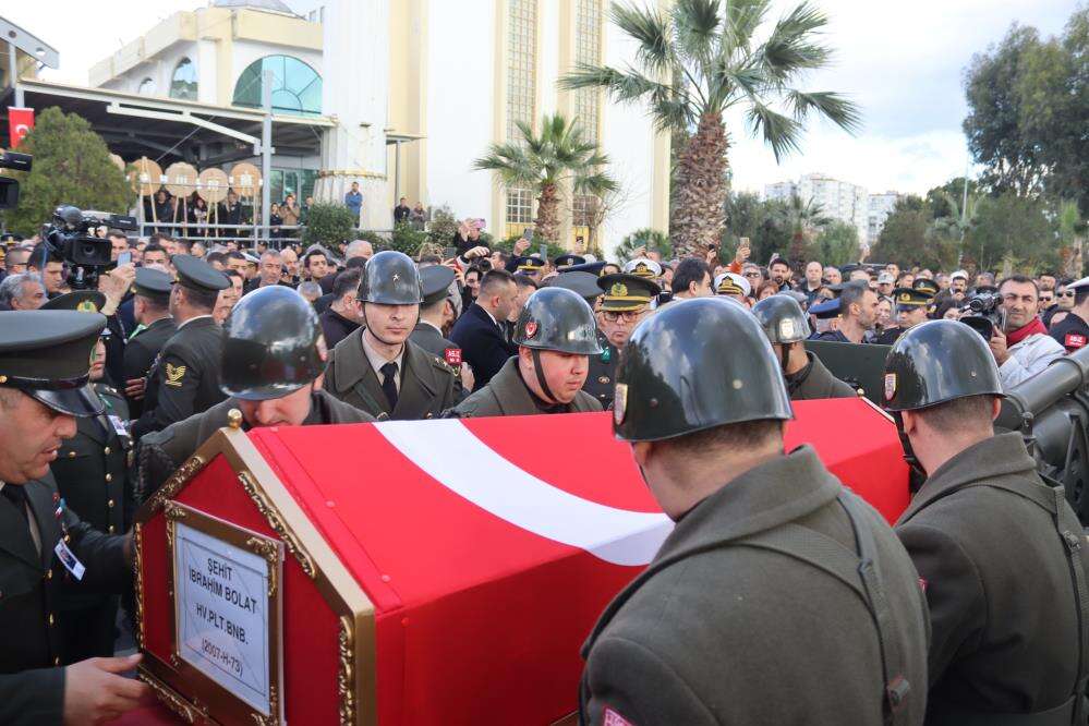 F-16 kazasında şehit olan Konyalı Pilot Binbaşı İbrahim Bolat’a acı veda 6