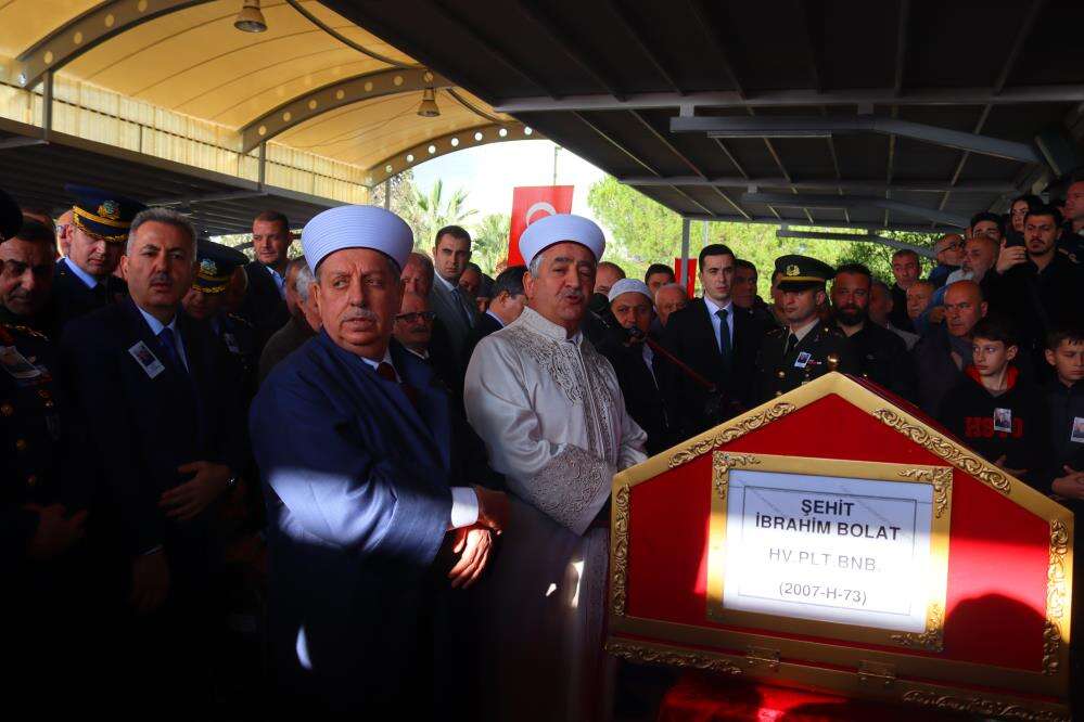 F-16 kazasında şehit olan Konyalı Pilot Binbaşı İbrahim Bolat’a acı veda 11