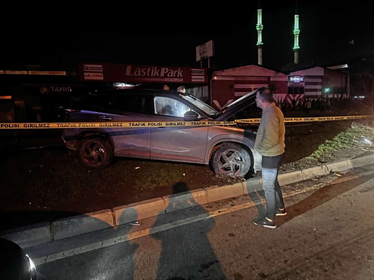 Cip refüjdeki vatandaşların arasına daldı, 3 genç kız öldü 15