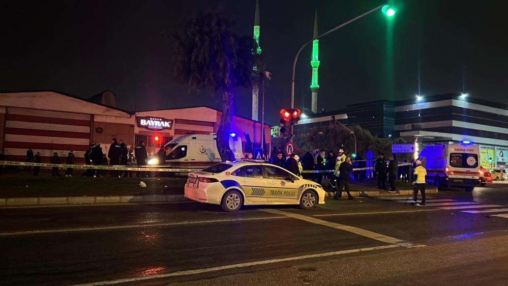 Cip refüjdeki vatandaşların arasına daldı, 3 genç kız öldü 8