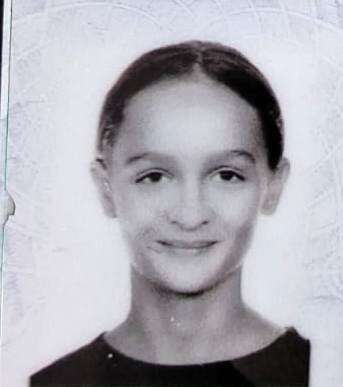 Cip refüjdeki vatandaşların arasına daldı, 3 genç kız öldü 7