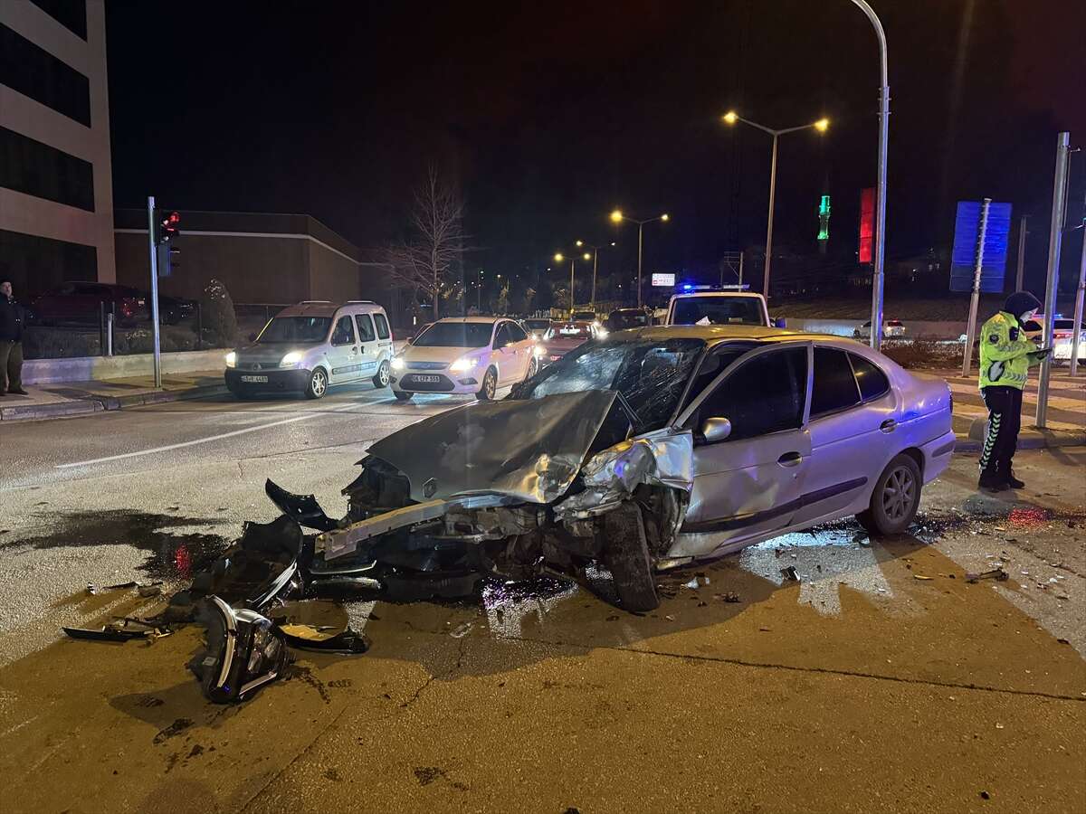 Polisten kaçan şüpheliler kaza yapmıştı! Sebep belli oldu, 5 kişi tutuklandı 10