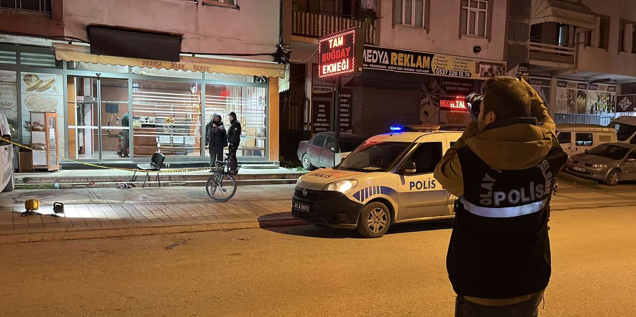 Pide kuyruğunda silahlı saldırıya uğradı 4