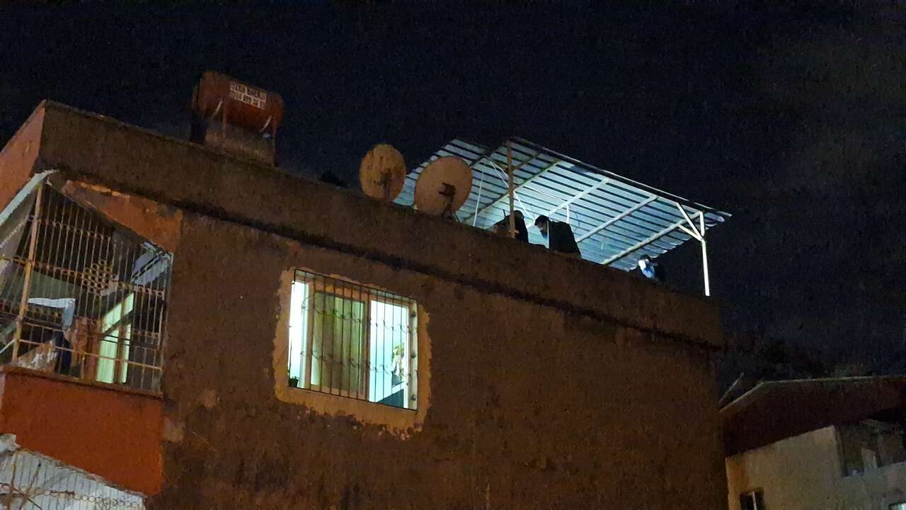 3 katlı binada patlama oldu, 1 ölü, 1 ağır yaralı var 9