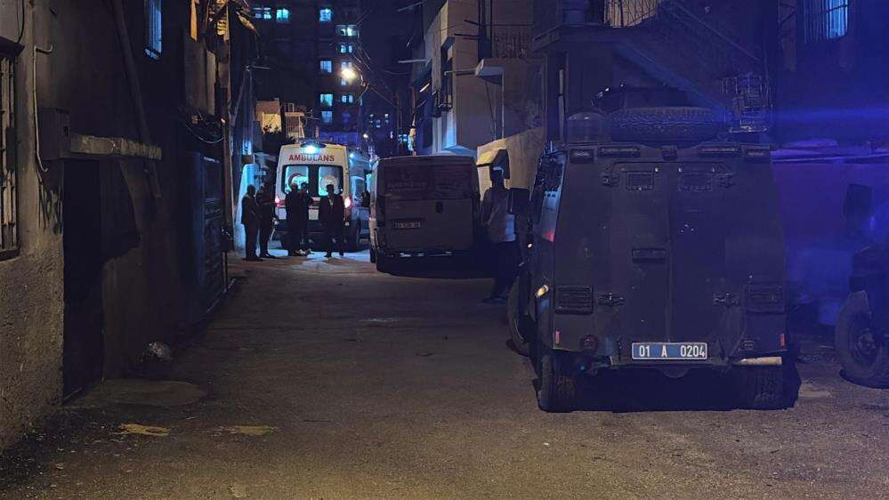 3 katlı binada patlama oldu, 1 ölü, 1 ağır yaralı var 3