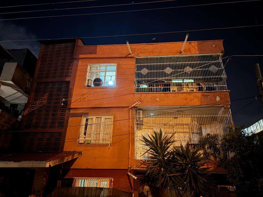 3 katlı binada patlama oldu, 1 ölü, 1 ağır yaralı var 1