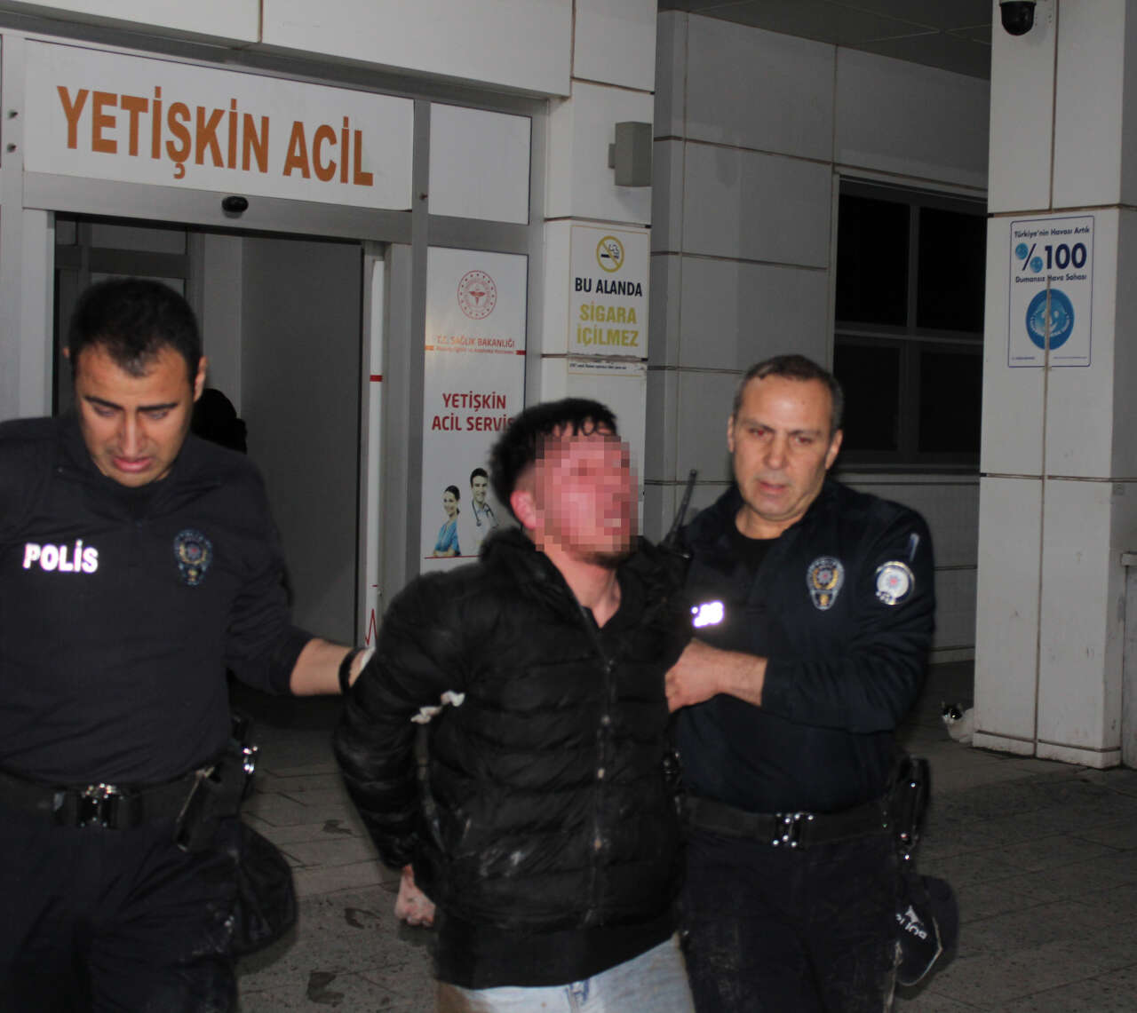 Annesinin erkek arkadaşını bıçakladı, ikinci saldırıyı polis böyle önlendi 7