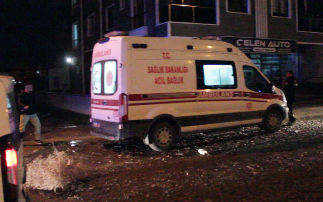 Annesinin erkek arkadaşını bıçakladı, ikinci saldırıyı polis böyle önlendi 6