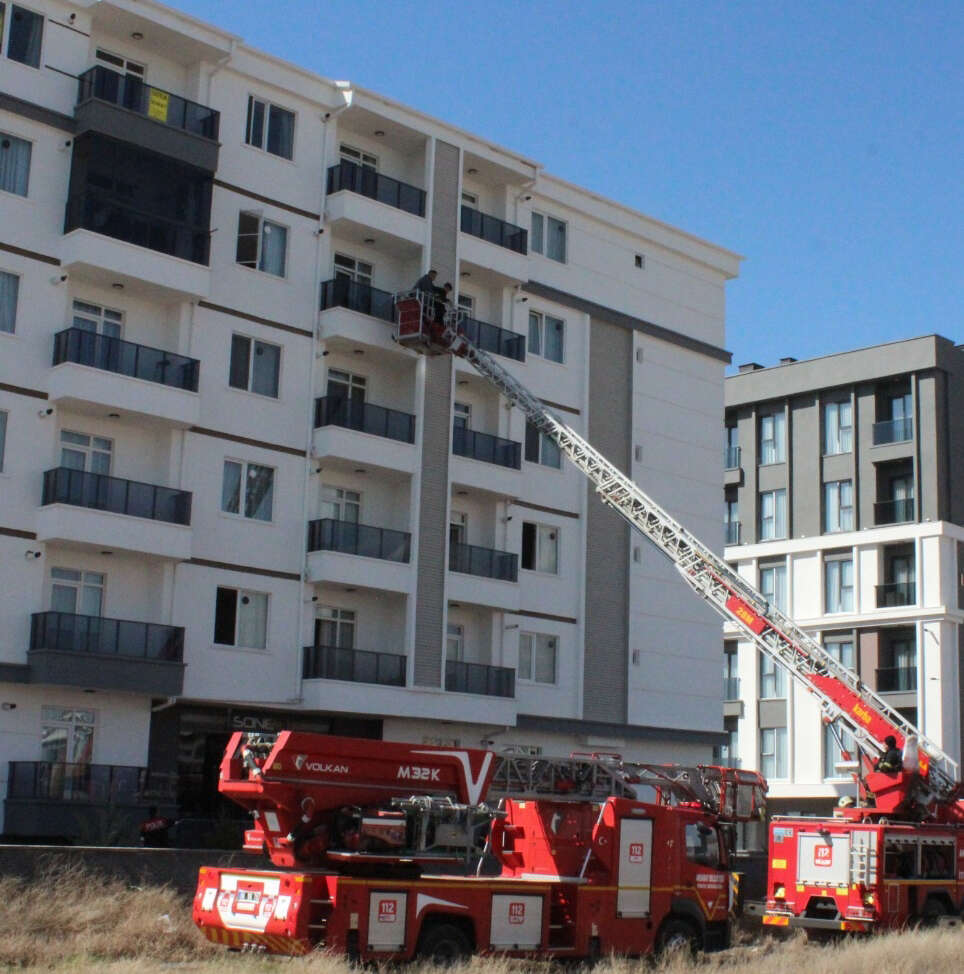 Prizde unutulan şarj aleti yangın çıkardı, 12 kişi hastanelik oldu 7