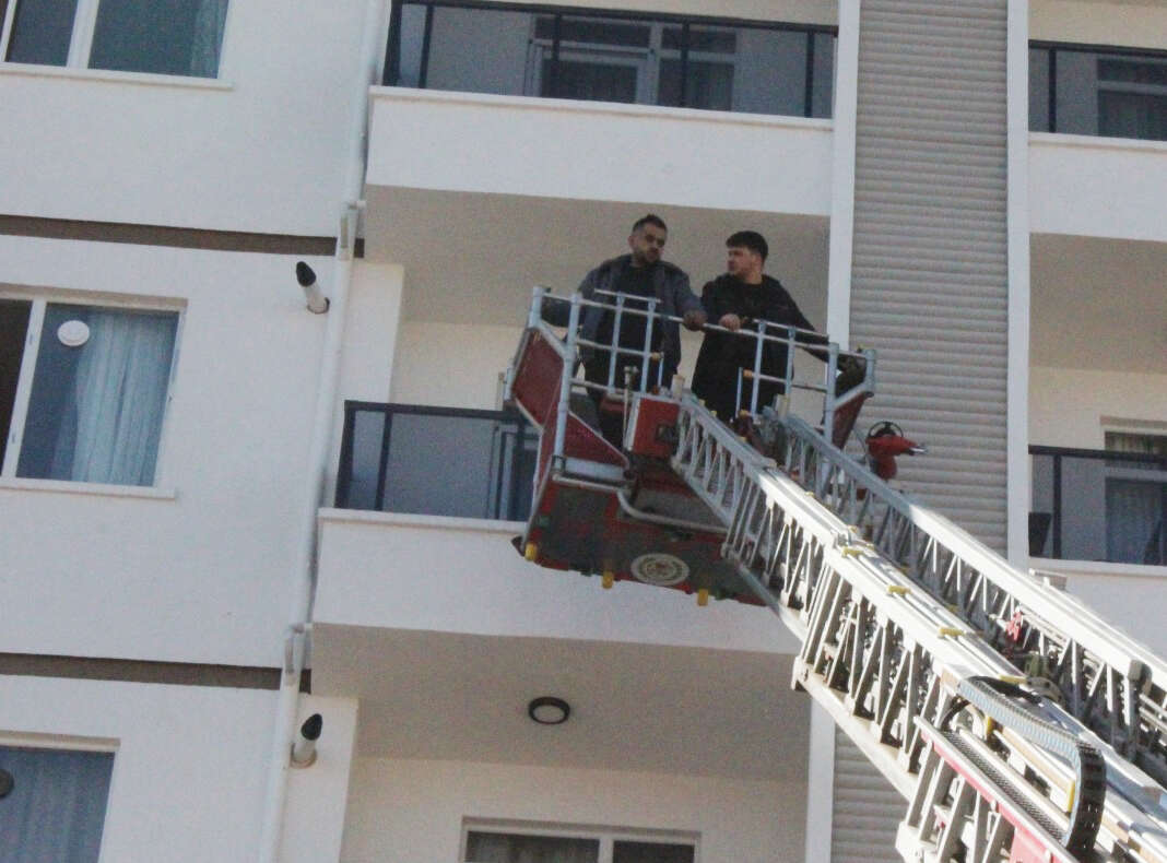 Prizde unutulan şarj aleti yangın çıkardı, 12 kişi hastanelik oldu 9