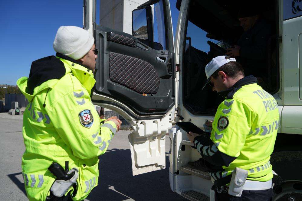 Türkiye’nin kilit kavşağında bayram öncesi denetimler başladı 3